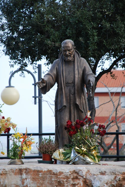 Padrepio a San Martino in Pensilis: Grazie, grazie, non dovevate!